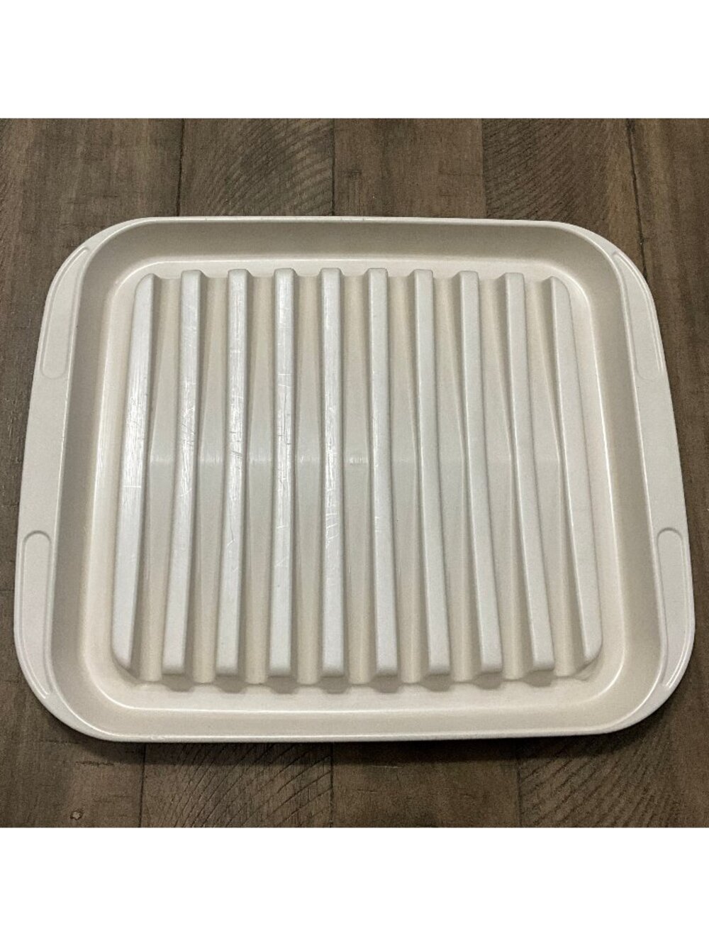 Tupperware Ultra 21 Ovenware Microwave Large Roasting Bacon Rack Almond 1785